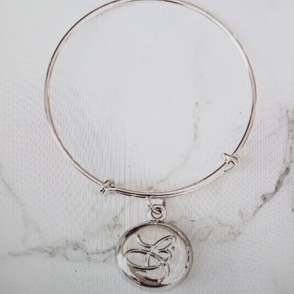 InvisaWear Silver Spandable Bracelet